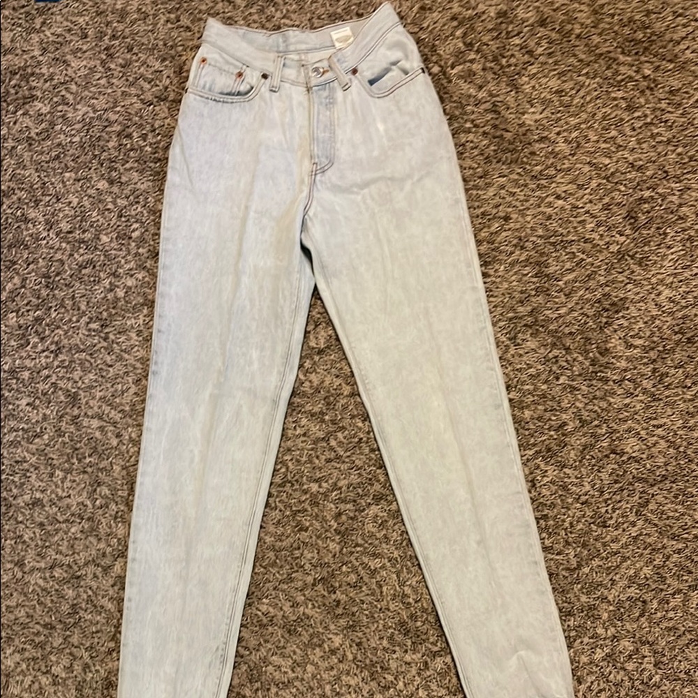 Vintage 17501 Levi's High Rise Blue Jeans with Distressed Finish